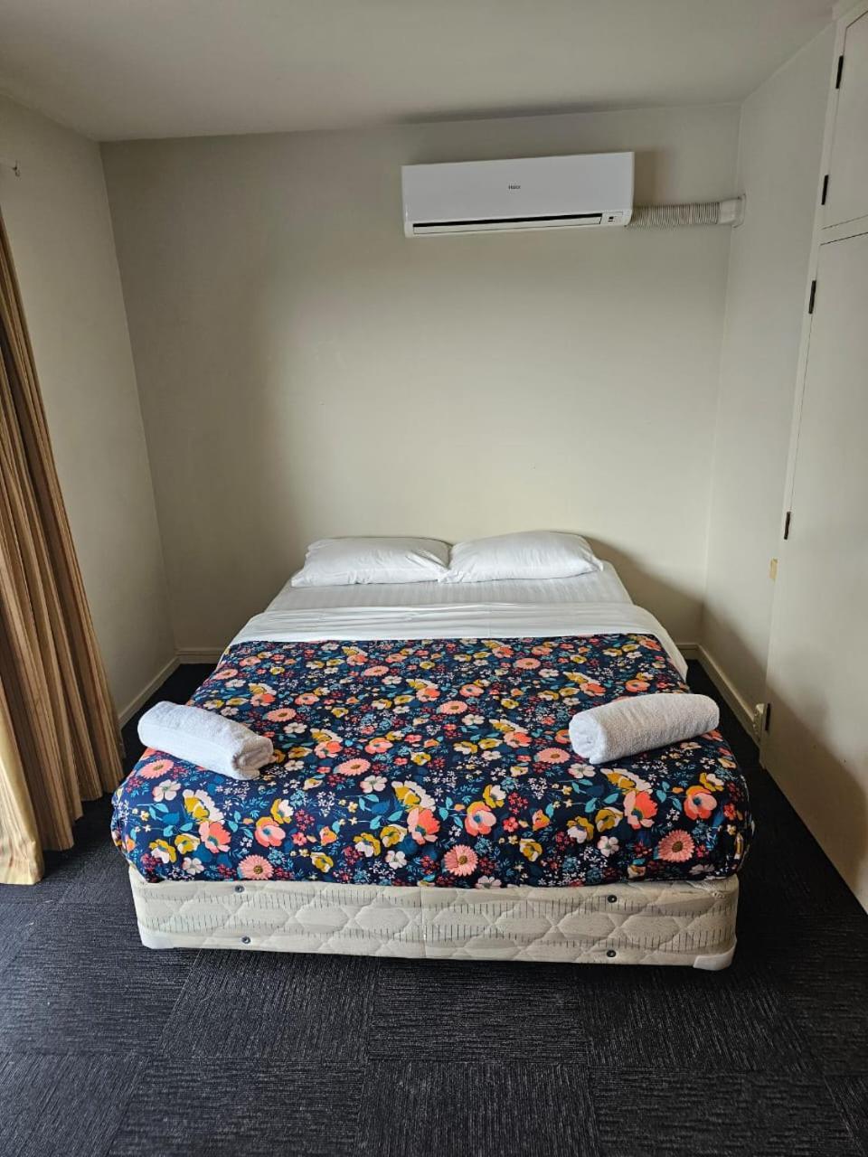 Middlepark Motel Крайстчърч Екстериор снимка