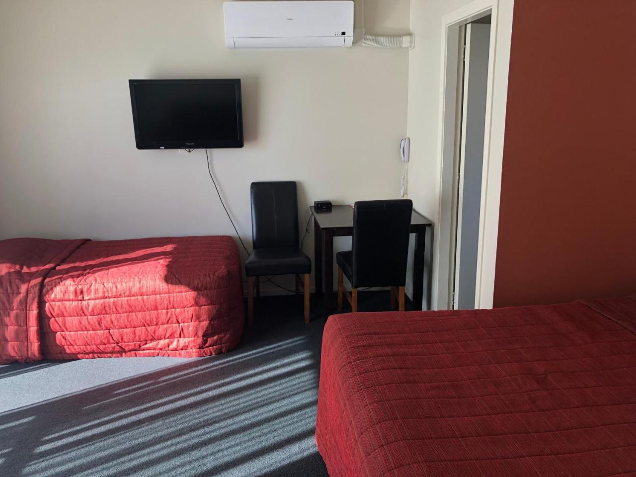 Middlepark Motel Крайстчърч Екстериор снимка